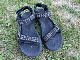 Herren Sandalen Schwarz Grösse 43 guter Zustand