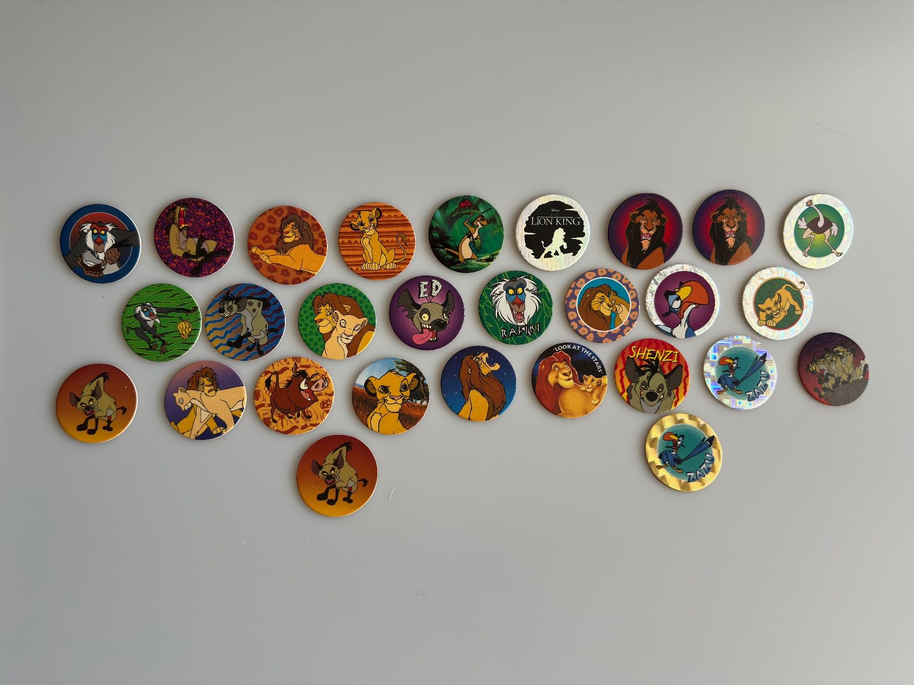 Carte collezionabili: Disney Pogs: König der Löwen + Pocahontas – Usato da Grossdietwil venduto da manolly