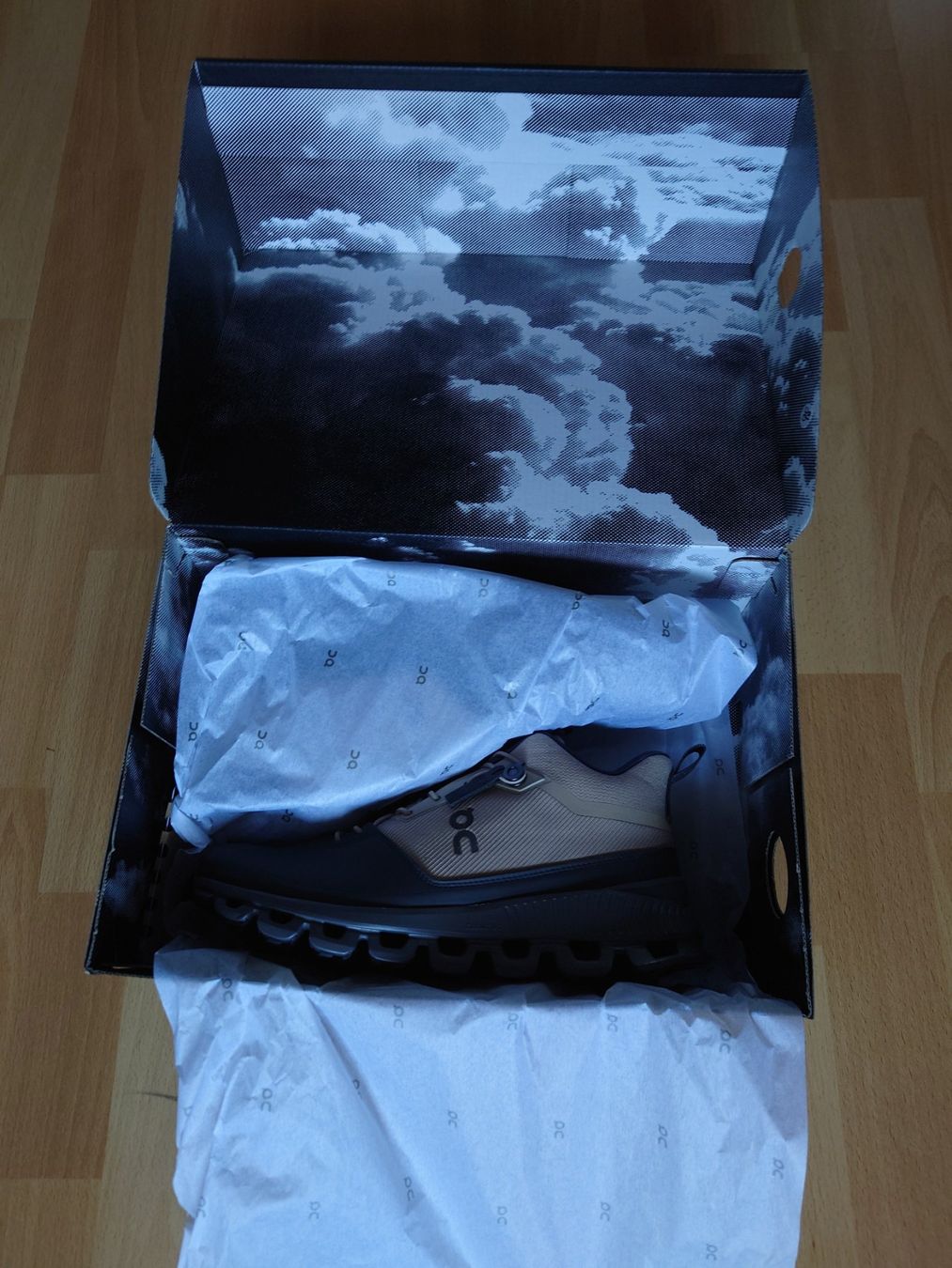 On Scarpe da donna: ON Laufschuhe Cloud HI Sneaker Grösse 38 – Nuovo e nell'imballaggio originale da Hombrechtikon venduto da Dannii0 1
