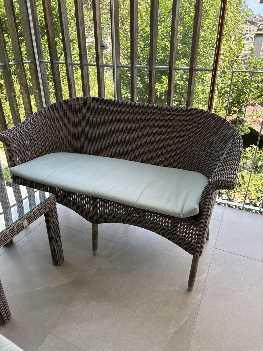 Divani: Balkon-/Gartensofas mit Tisch mit Glasplatte – Usato da Weggis venduto da peter0049 2