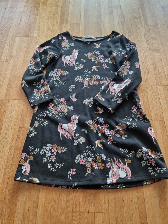 Kleid Gr. 122/128 1