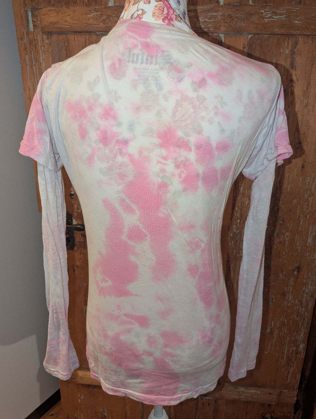 T-shirt: Sinful by Affliction Langarmshirt - Batik Rosa Skull-Print – Usato da Altendorf venduto da Eistoelter 2