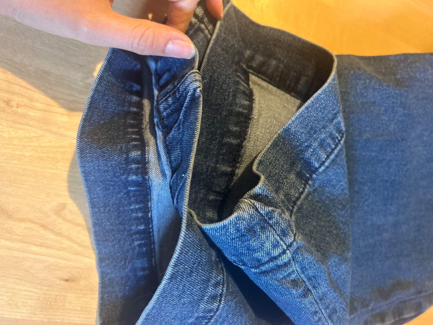 Pantaloni: Pantalon taille S - look tendance! – Usato da St-Prex venduto da mar_f6t6 1
