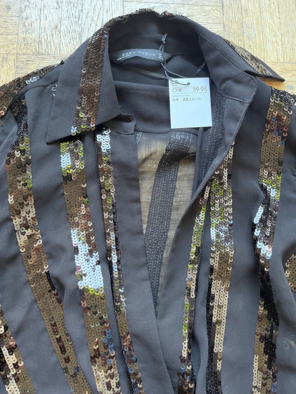 Zara Camicette: New shirt/Blouse Zara – Nuovo (secondo la descrizione) da Chêne-Bougeries venduto da Seetooyoo 1