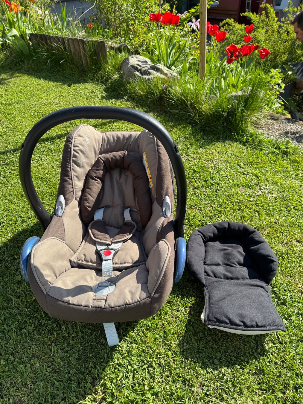Maxi-Cosi Seggiolini per auto: Maxi Cosi Kindersitz – Usato da Affoltern am Albis venduto da leu_gr8g 1
