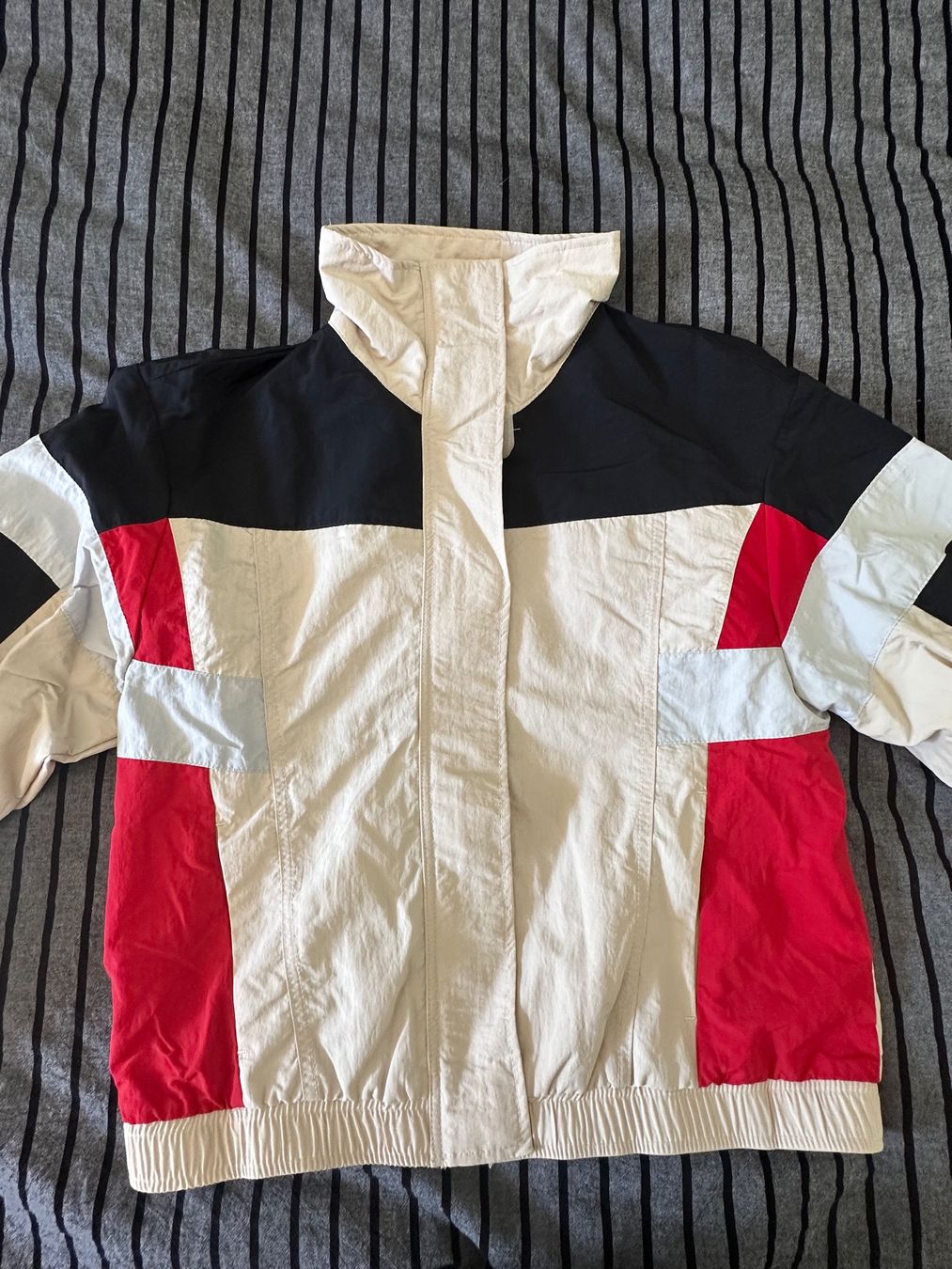 Giacche: Coole Windjacke mit Farbblock-Design, H&M / Vintage Style – Nuovo (secondo la descrizione) da Haldenstein venduto da enie123 2