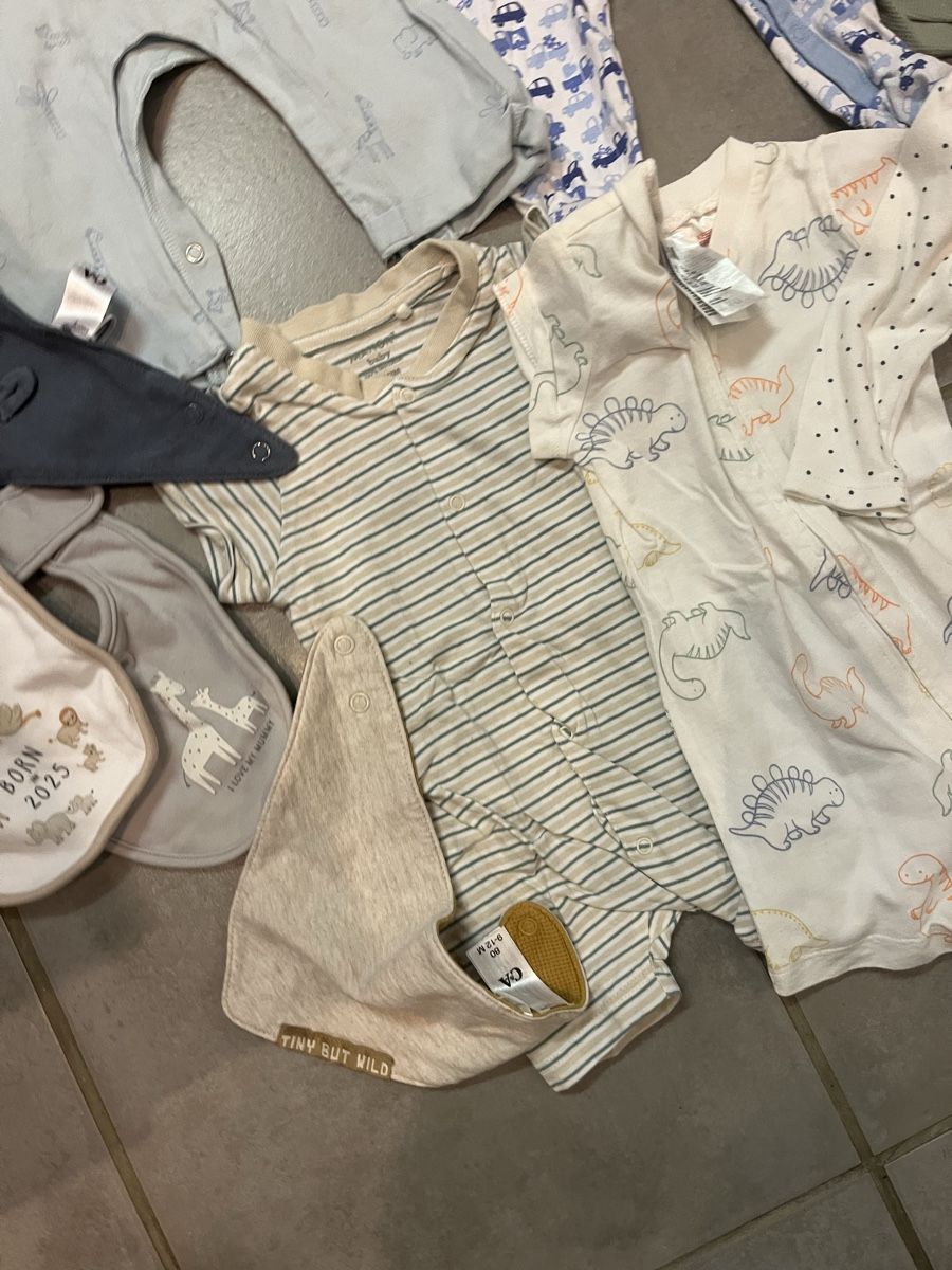 Lotti & Set di vestiti: Kleiderpaket 62 – Usato da Zürich venduto da robafladse 2