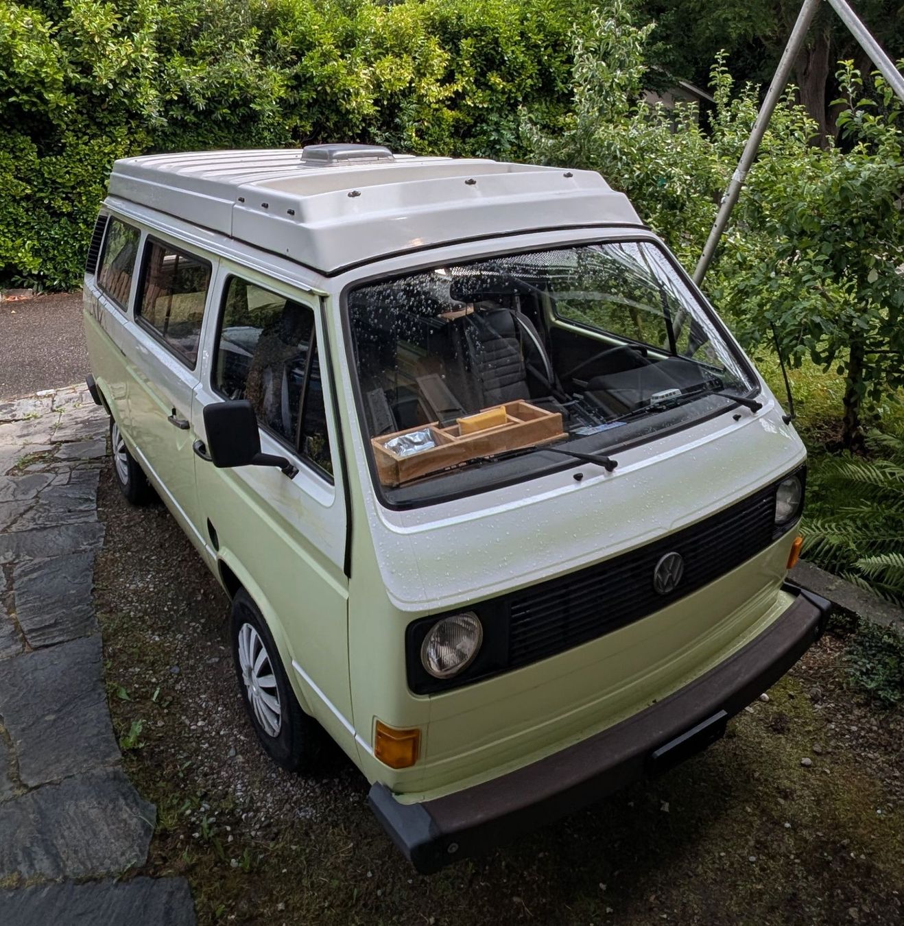 VW Véhicules de camping: VW Bus T3 - Typ 2 mit Hochstelldach – D'occasion à Solothurn par Theleftfoot