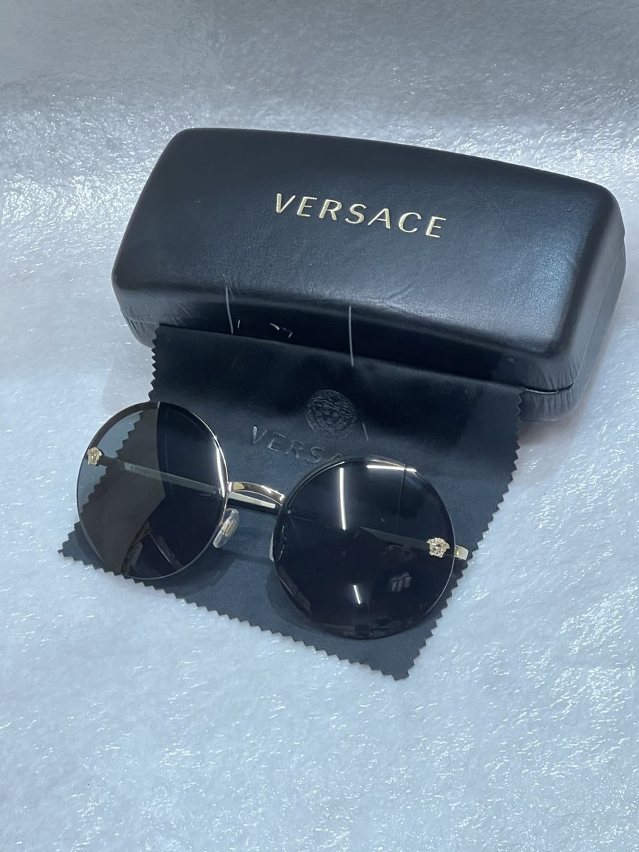 Versace Brillen & Gläser: Versace Sonnenbrille Herren & Damen – Gebraucht aus Basel von RoyalPerformance 3