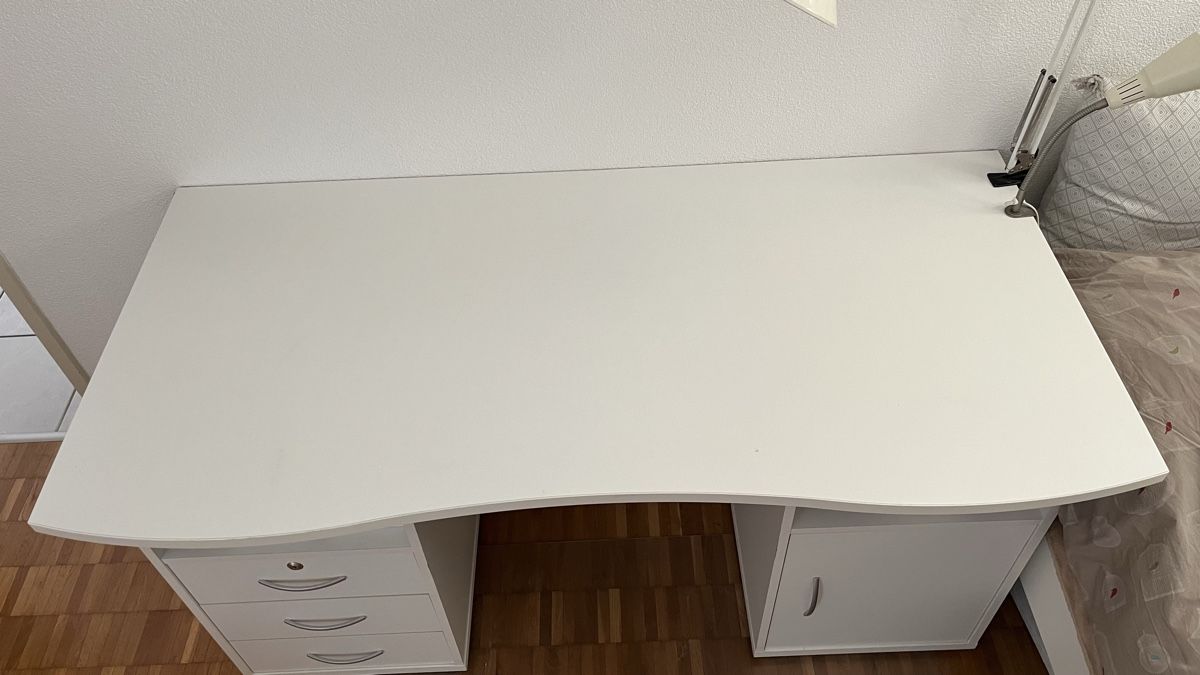 Schreibtische: Pult Weiss – Gebraucht aus Schenkon von livi.vivi99 1
