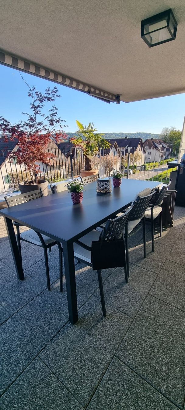 Set de table et chaises: Gartentisch mit 6 Stühlen (Metall) – D'occasion à Buchs ZH par Kasimir007