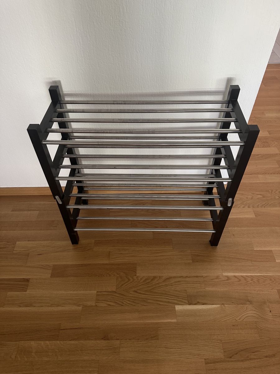 Ikea Scaffali: IKEA Schuhregal schwarz/silber, stapelbar – Usato da Bülach venduto da ann_l992