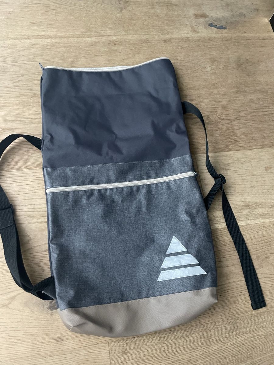 Rucksäcke: Rucksack – Gebraucht aus Wädenswil von Mazso