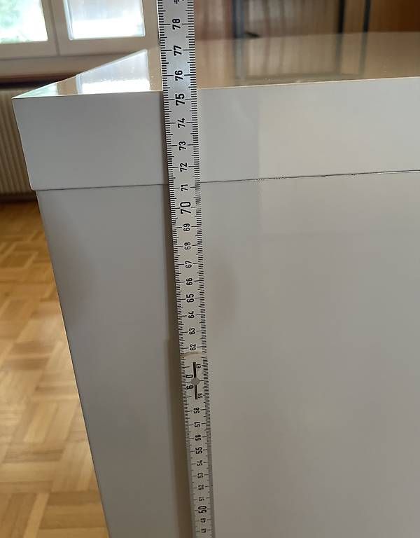 Bureaux: Bürotisch mit Schubladen – D'occasion à Kappelen par La_88x 4