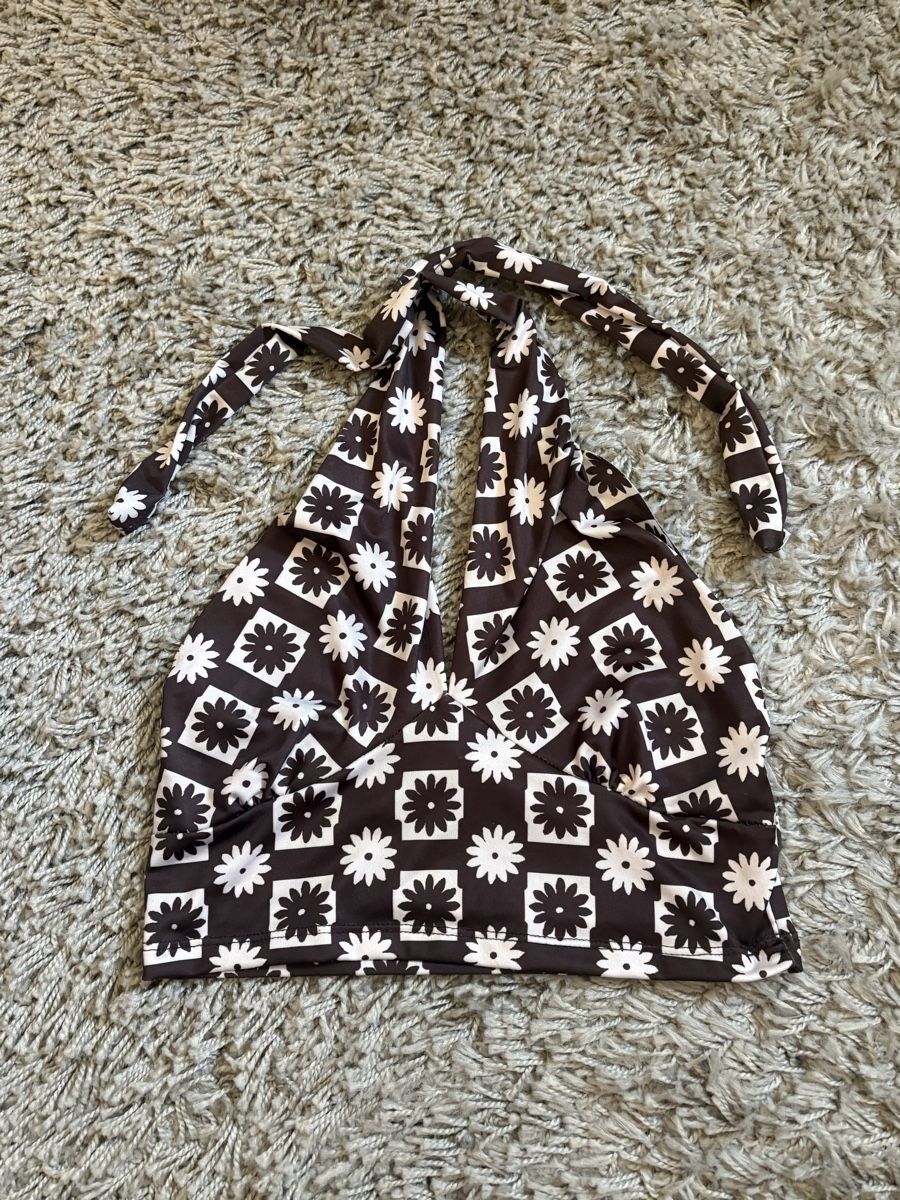 Lotti di vestiti: Lot de 5 tops  – Usato da Mont-sur-Lausanne venduto da Julie_cty 5