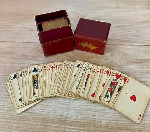 Giochi: Antike Bridge Kartenspiele mit Etui – Usato da Zwingen venduto da Dvl1500 2