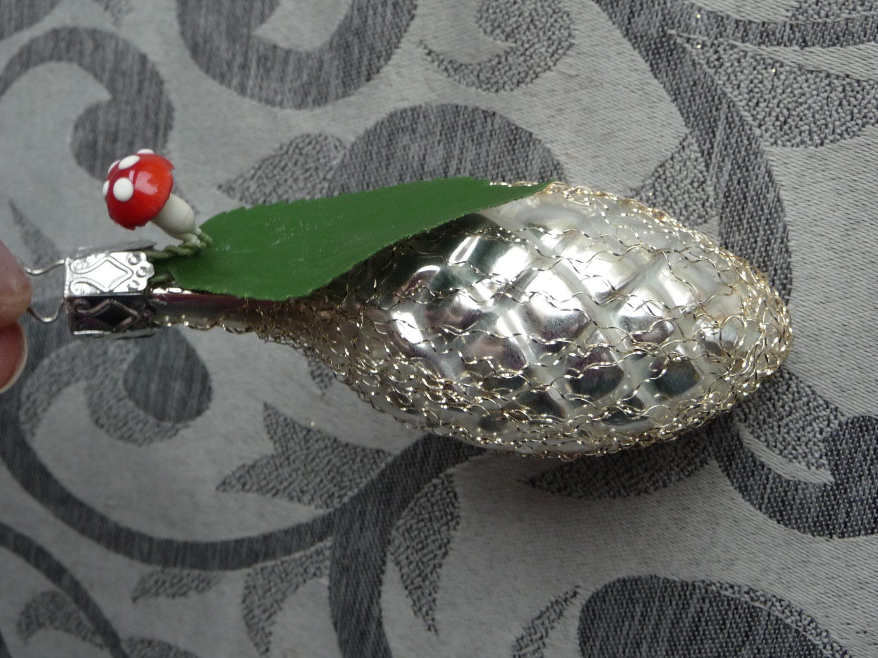 Tutte le decorazioni: Tannzapfen Pilzchen nostalgischer Christbaumschmuck – Nuovo e nell'imballaggio originale da Alpnach Dorf venduto da marvo 2