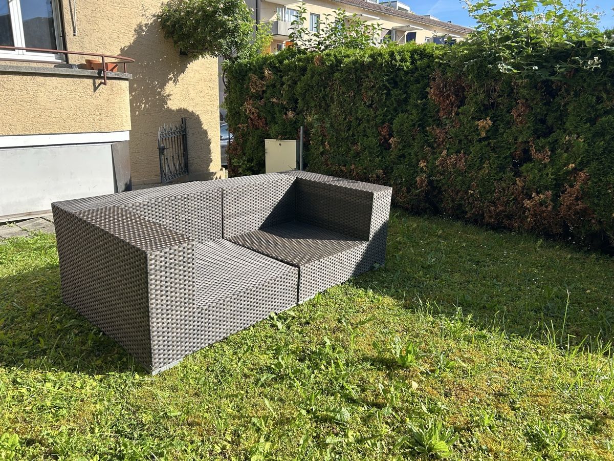 Sedie a sdraio: Rattan Garten Lounge 110cmX2 – Usato da Zürich venduto da Angela_Fashion_Lover