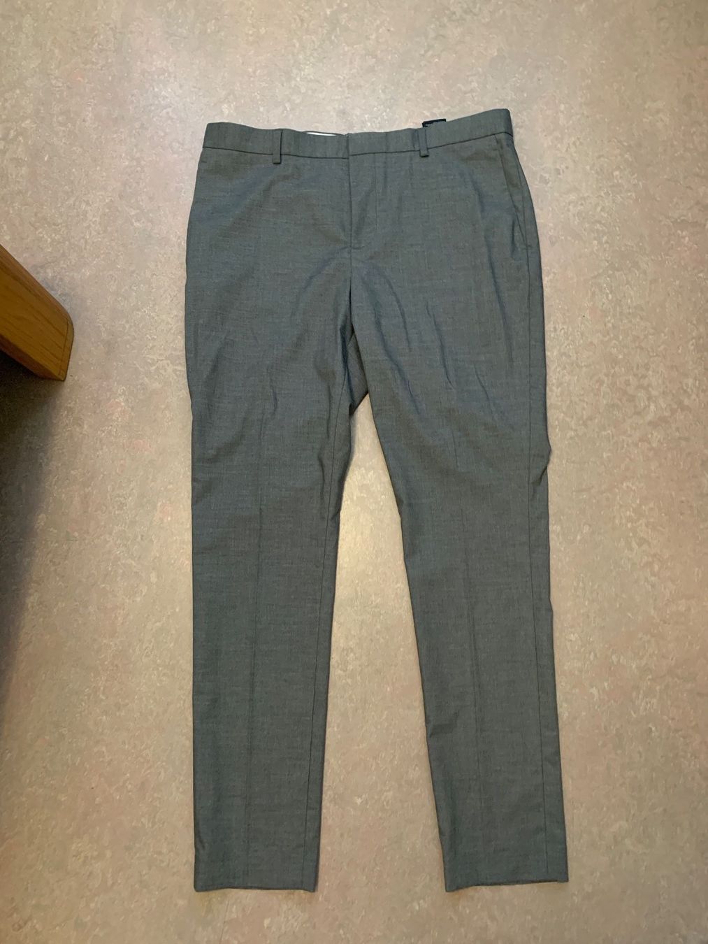 Pantaloni: Hose grau skinny fit Gr. 54 – Usato da Wiggen venduto da Antoniotto