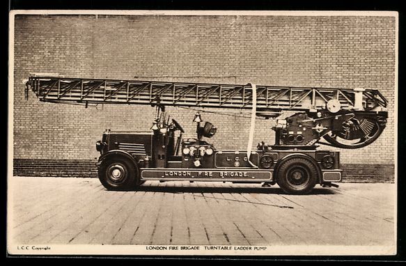 Cartoline postali: London, Fire Brigade, Turntable Ladder P – Usato da Berlin venduto da bartko-reher