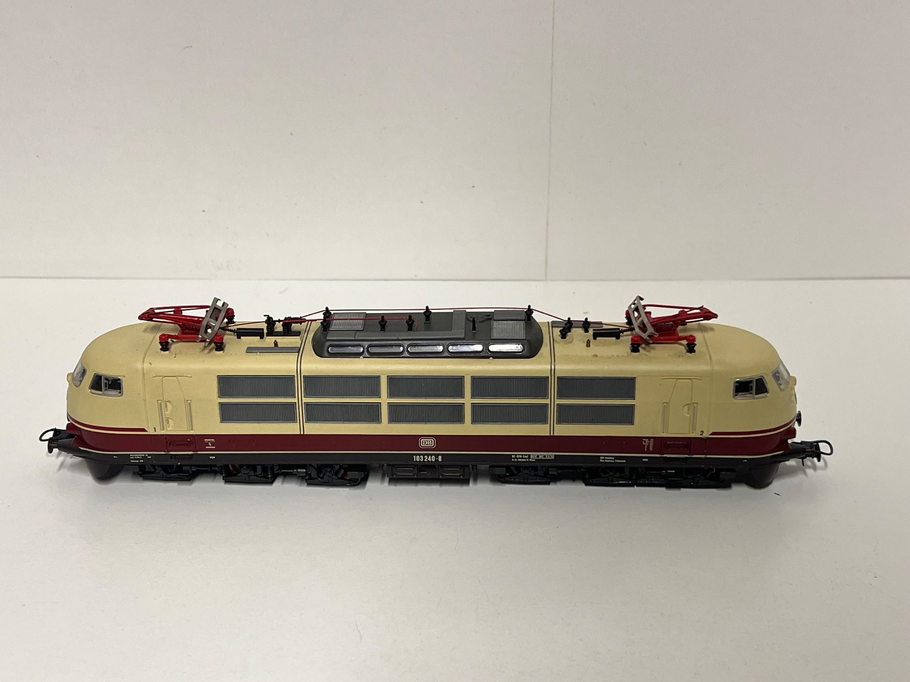 Roco Modellini di ferrovie: Roco DB  BR   103240-8  H0/DC Analog – Usato da Neuenhof venduto da ludovicco 1