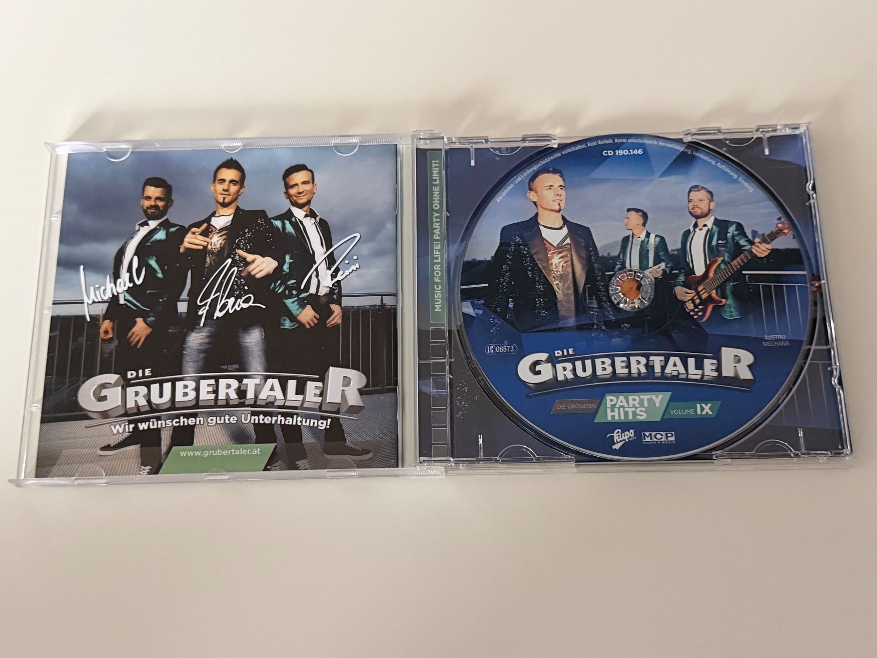 CDs: Die Grubertaler - Die grössten Partyhits Volume IX CD – Gebraucht aus Altstätten SG von sheamus 2