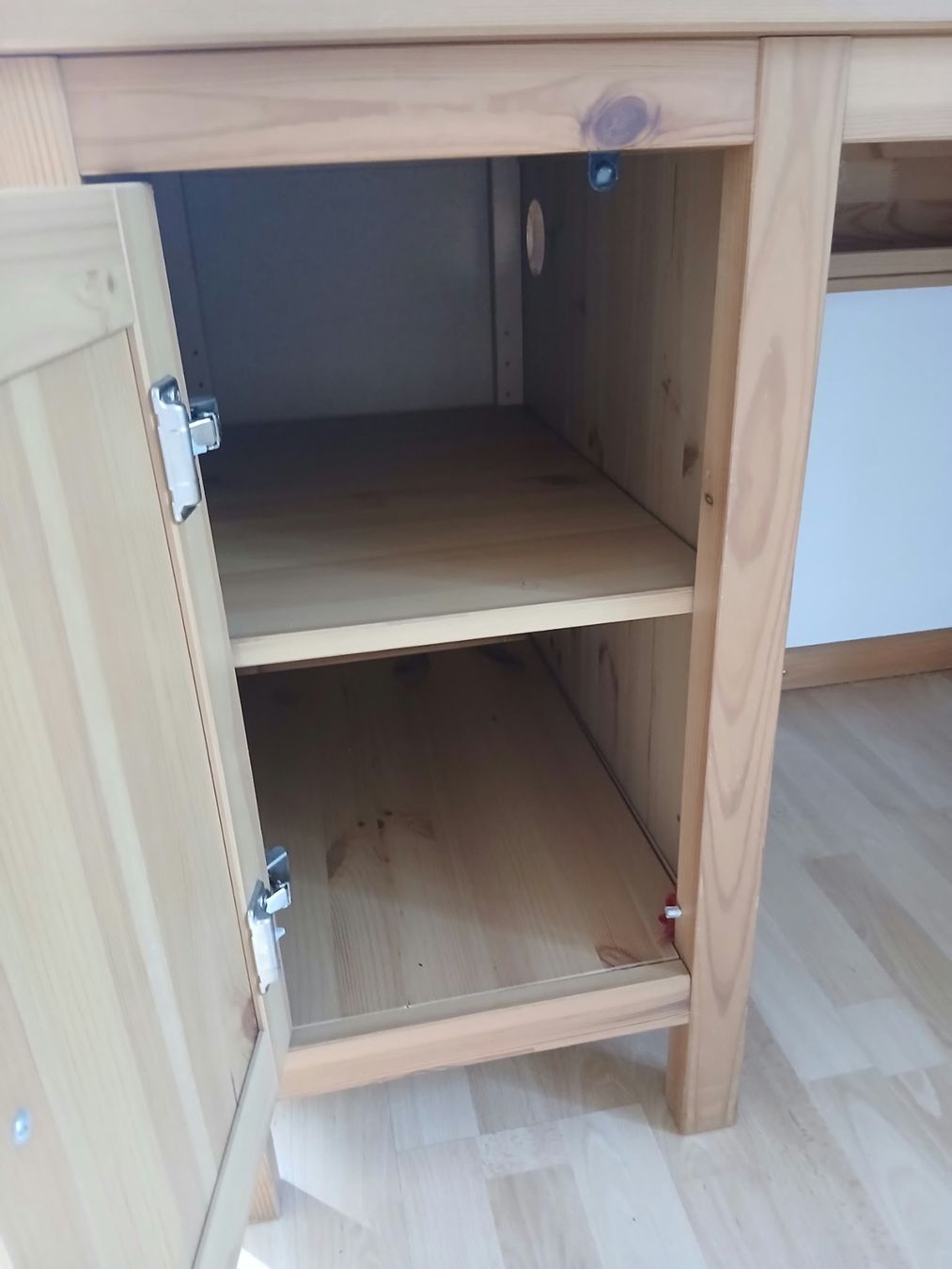 Ikea Scrivanie: Schreibtisch – Usato da St. Niklausen LU venduto da sch_9mdh 3
