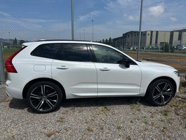 Volvo XC60 T8 Twin Engine R-Design AWD Plug-in-Hybrid