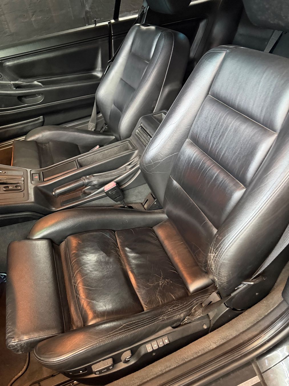 BMW Automobili: BMW 850i V12 E32 – Usato da Bronschhofen venduto da SezoCarsector 5