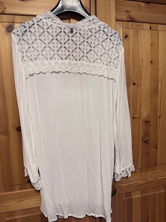 Blusen: Neue Sommer Damenbluse – Gebraucht aus Laax GR von sue987 1