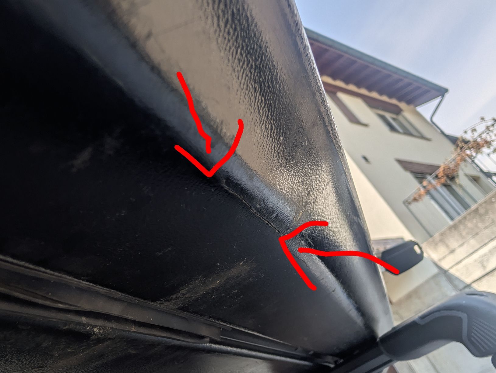 Thule Box da tetto: Thule Touring L Dachbox – Difettoso da Langnau am Albis venduto da Vespista 8