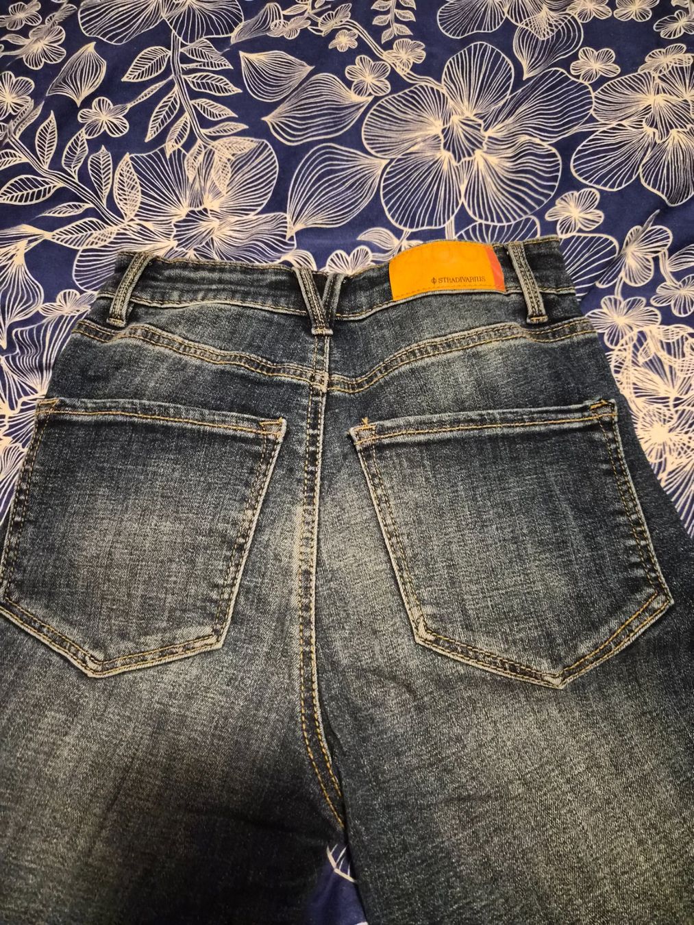 Stradivarius Jeans: Jeanshose stradivarius gr 34   nr16 – Nuovo (secondo la descrizione) da Dietikon venduto da Eleda 2