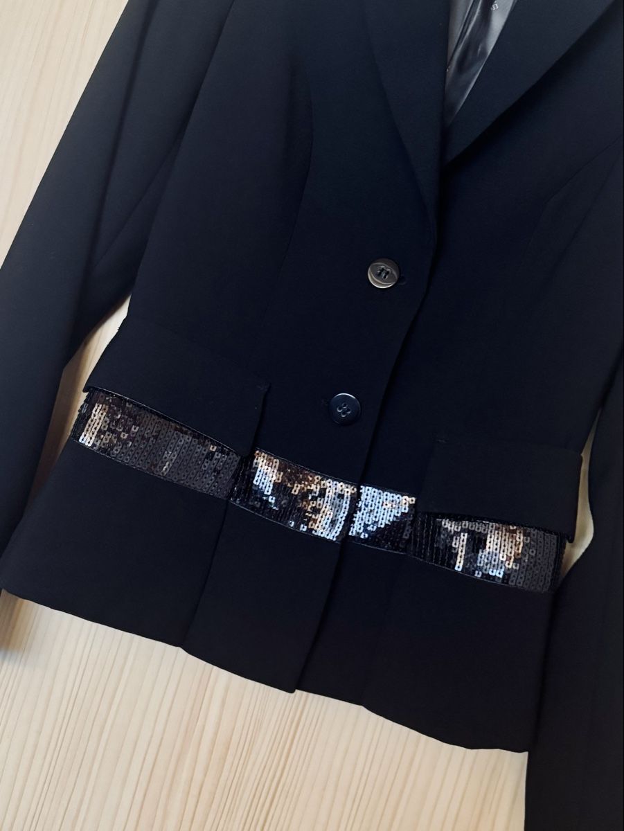 Giacche: Schwarzer Monnari Blazer – Usato da Gadmen venduto da Pinguin89_90 1