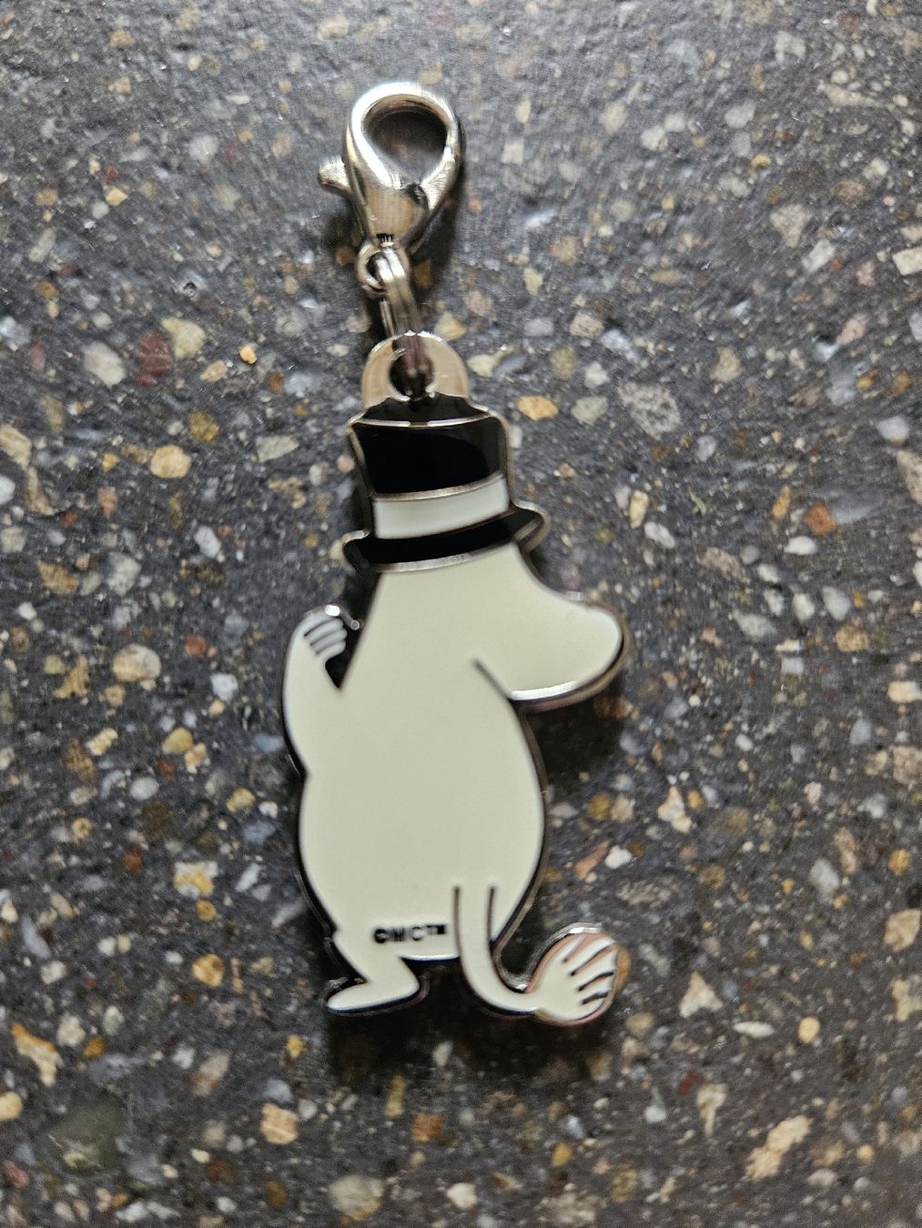 Pendentifs: Moomin Anhänger mit Zylinder oM – D'occasion à Anwil par tamoos 1
