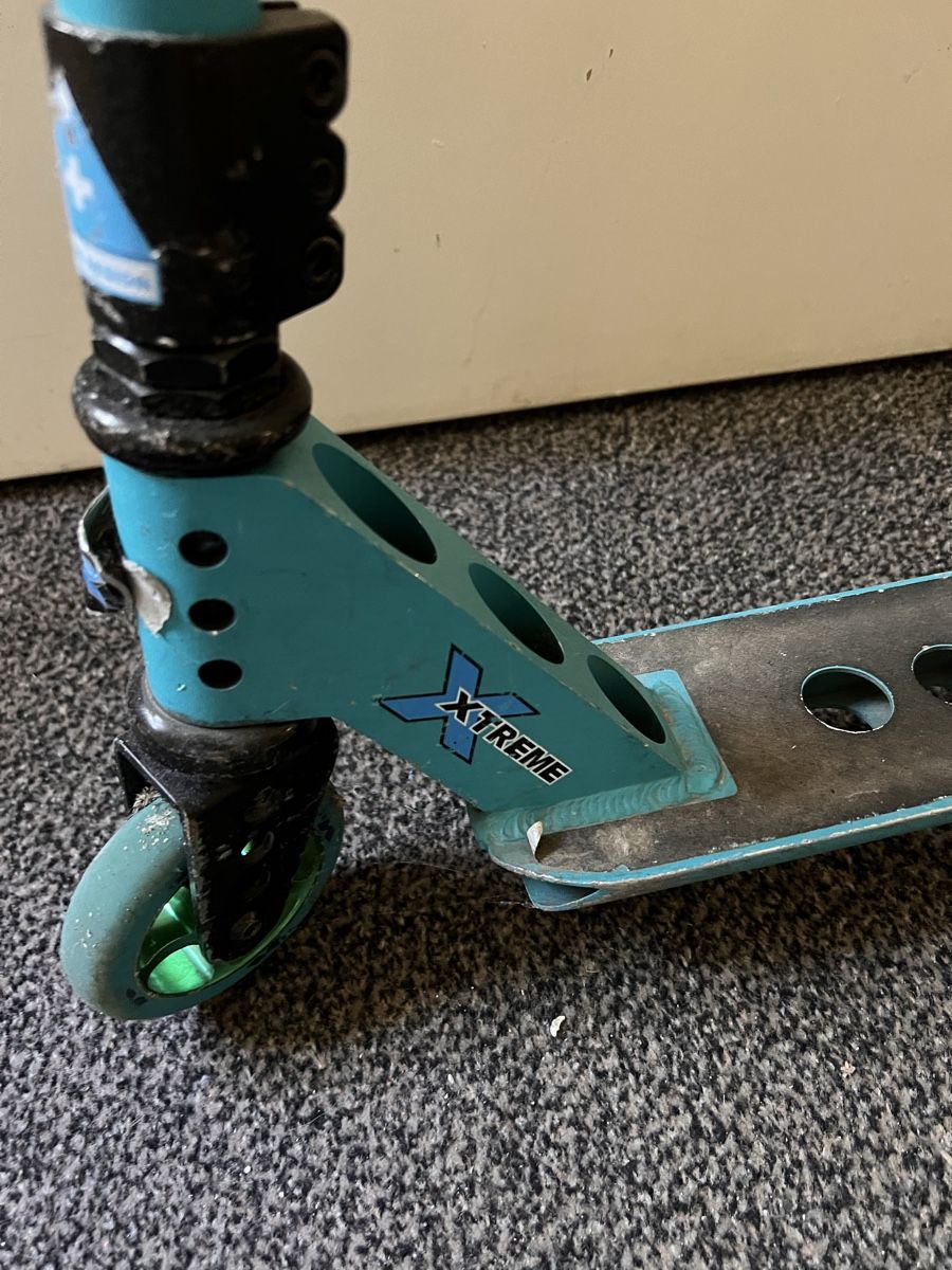 Micro Kickboard: Micro Xtreme Scooter blau – Usato da Zürich venduto da Azzurro6 3