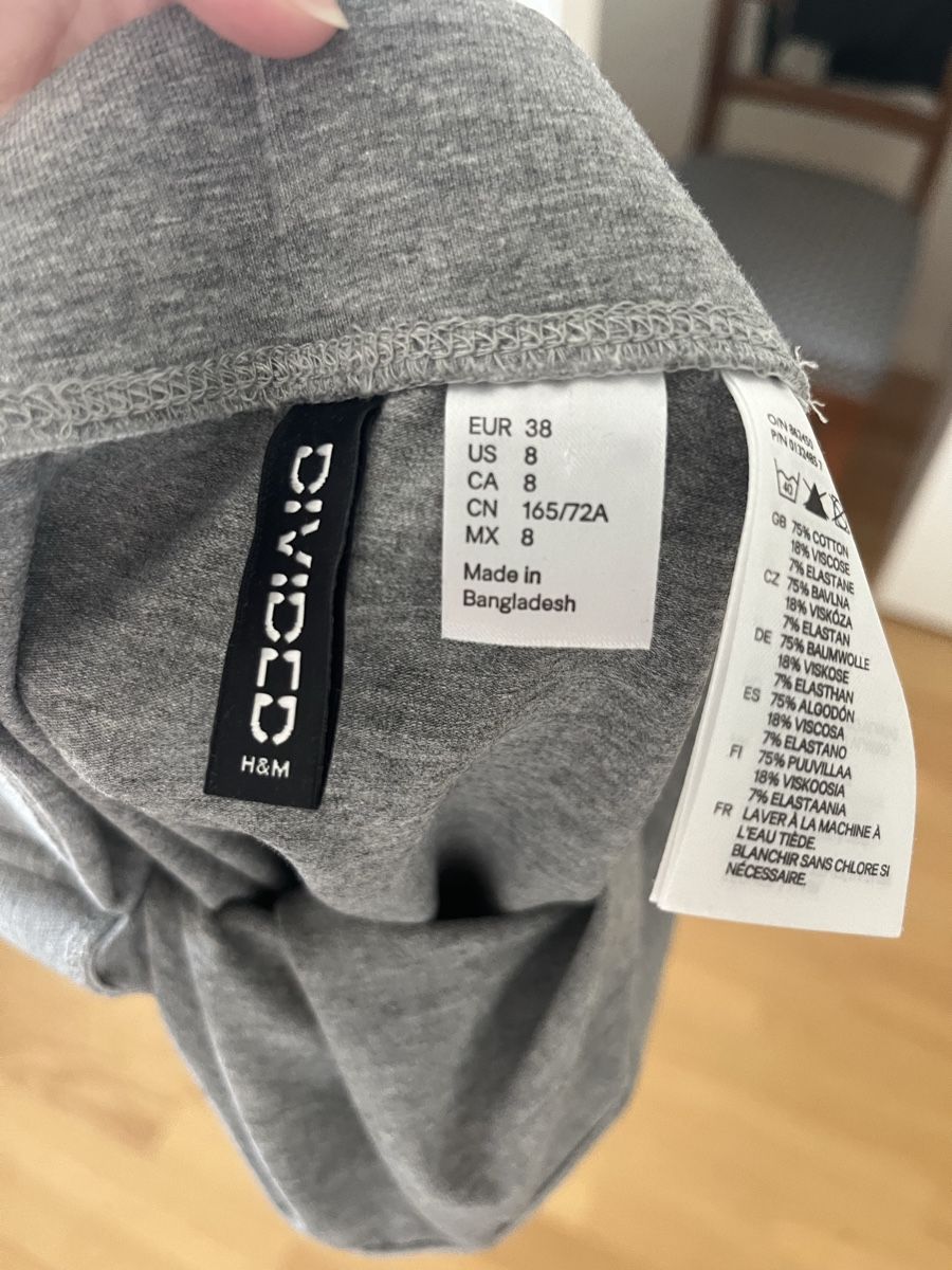 H&M Gonne: Jupe courte grise – Usato da Neuchâtel venduto da Ariane_vn00 2
