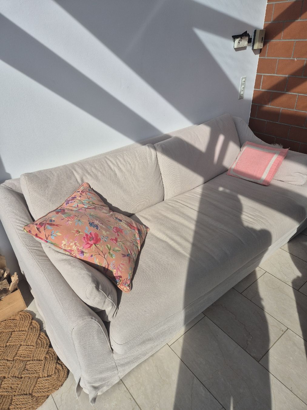 Ikea Divani: Hyltarp 3er Sofa (Ikea) – Usato da Maur venduto da freghe 2