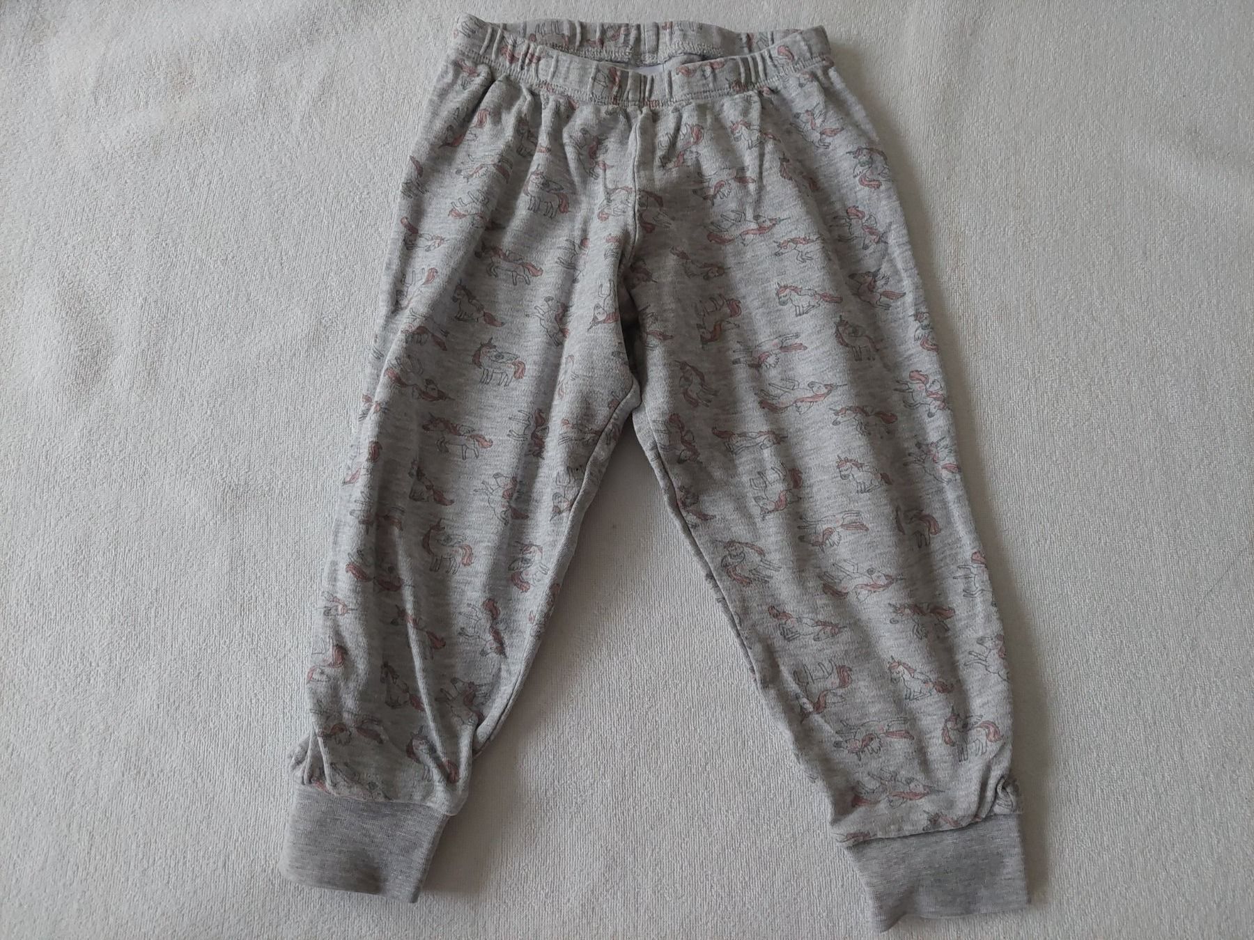 H&M Calze & Collant: 4 Stück 3/4 Leggins Grösse 104 – Usato da Wiesendangen venduto da troawus 1