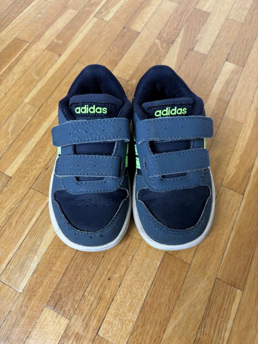 Adidas Scarpe per ragazzi: Baskets Adidas enfants t. 23 – Usato da Chêne-Bougeries venduto da CeliaMate 2