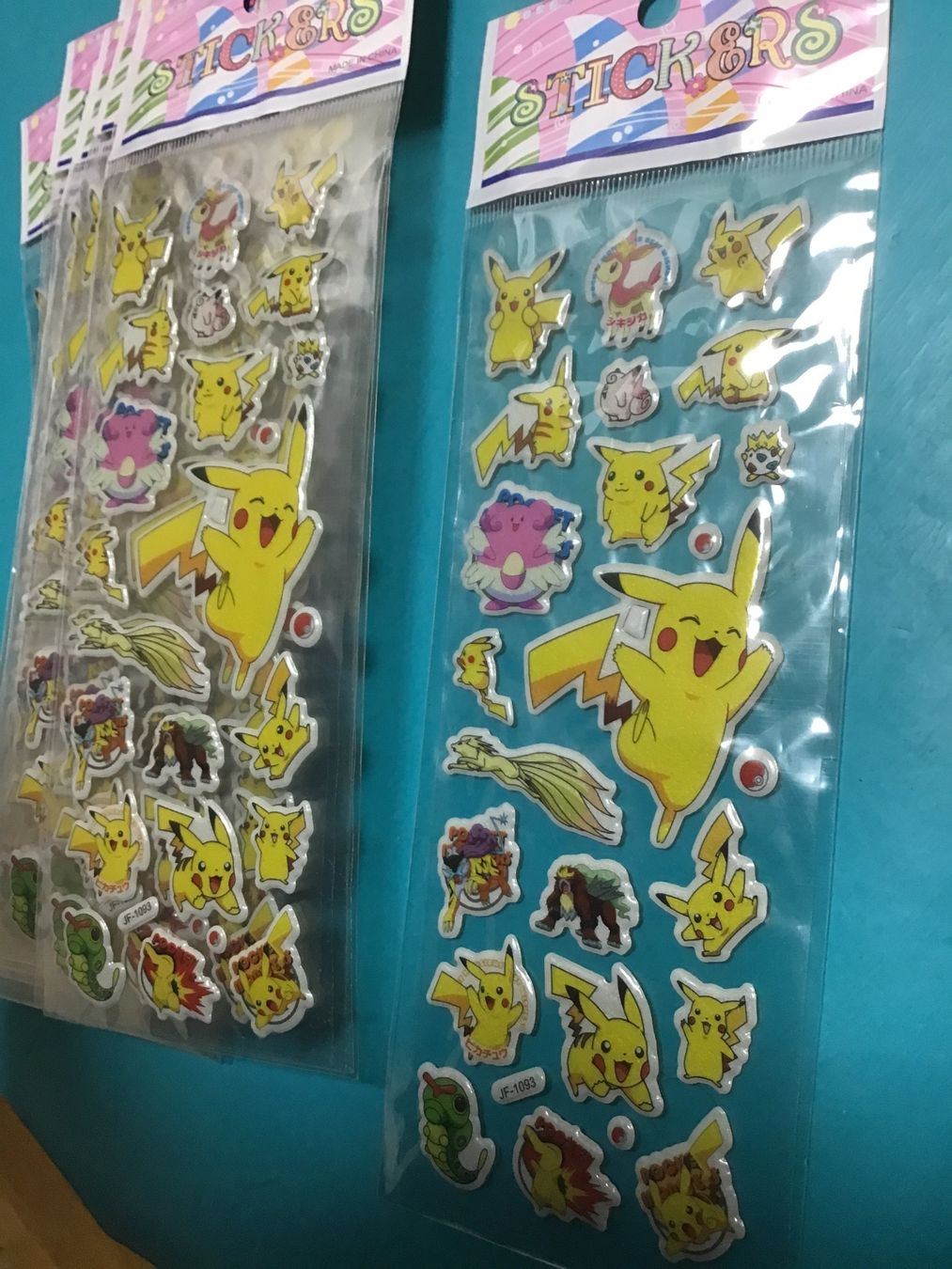 Sticker: 19 lots de 24 autocollants Pokémon – Nuovo e nell'imballaggio originale da Lausanne venduto da topthai