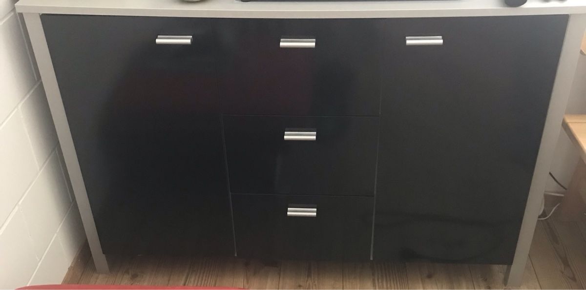 Cassettiere: Hübsches Sideboard/Kommode – Usato da Sirnach venduto da Famisa