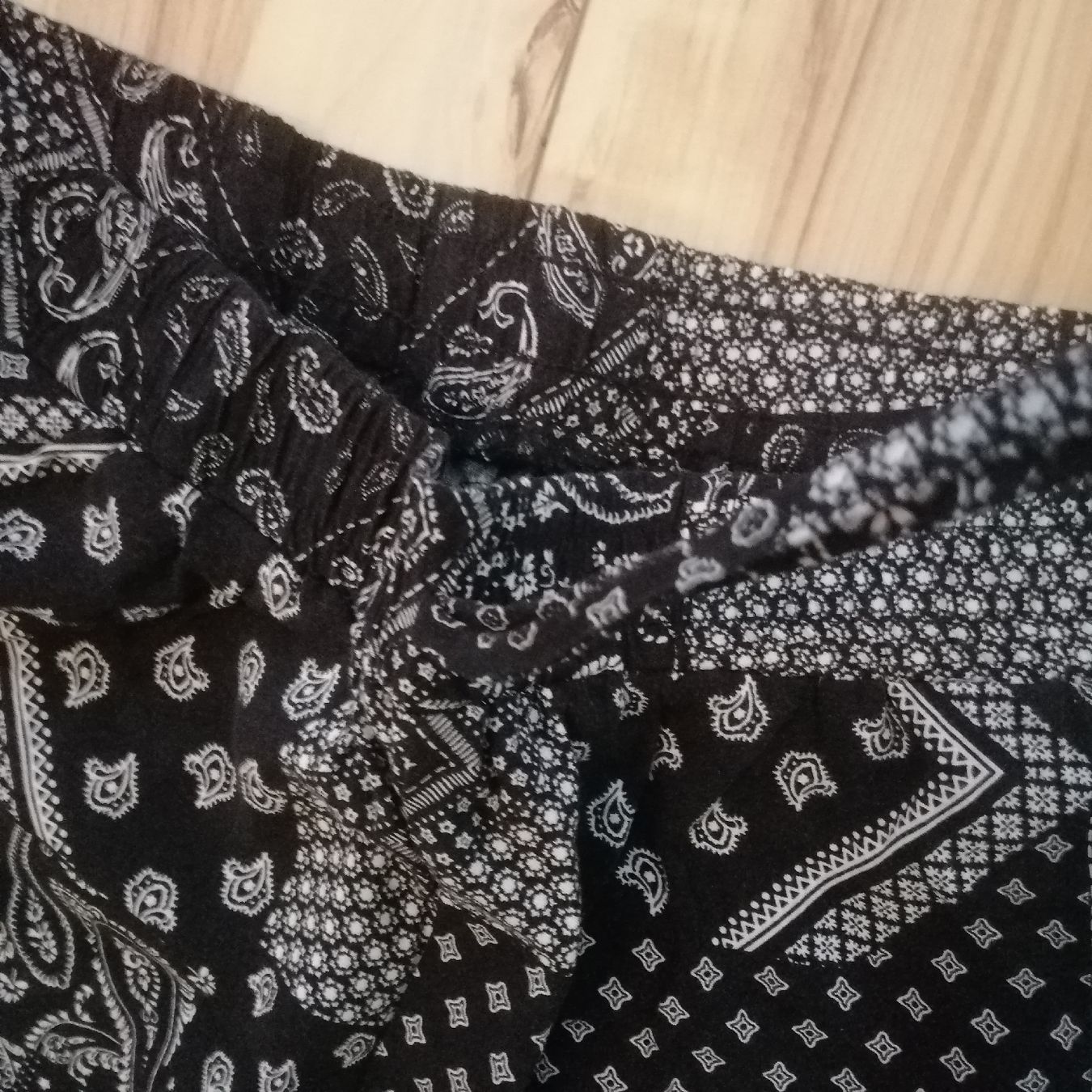 Pantaloni: Kurze Sommerhose Gr. XL, – Usato da Büsserach venduto da Zimtstaernli19 2