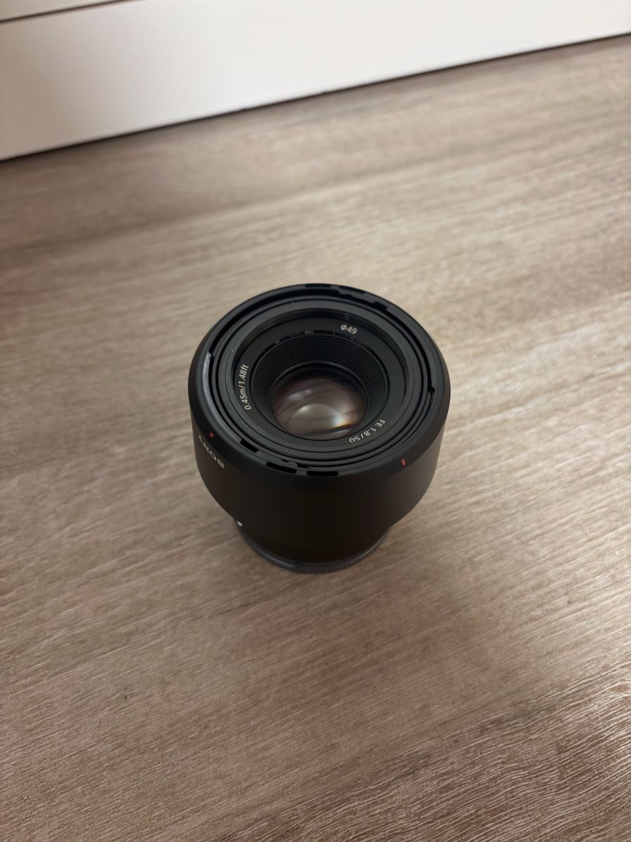Sony Obiettivi: Sony FE 50mm f/1.8 – Nuovo (secondo la descrizione) da Raron venduto da bre_c9fh 1