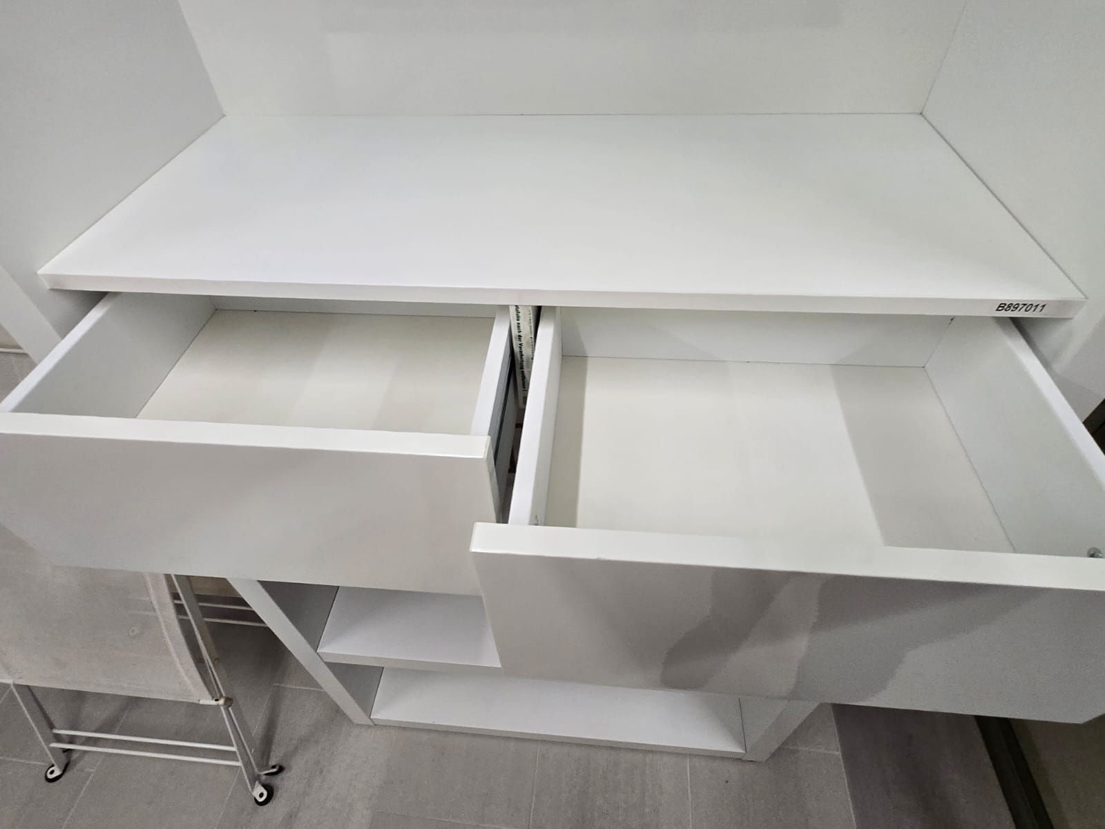 Scaffali: Wandregal mit Tisch, weiss – Usato da Wolfwil venduto da s.ara_c 5