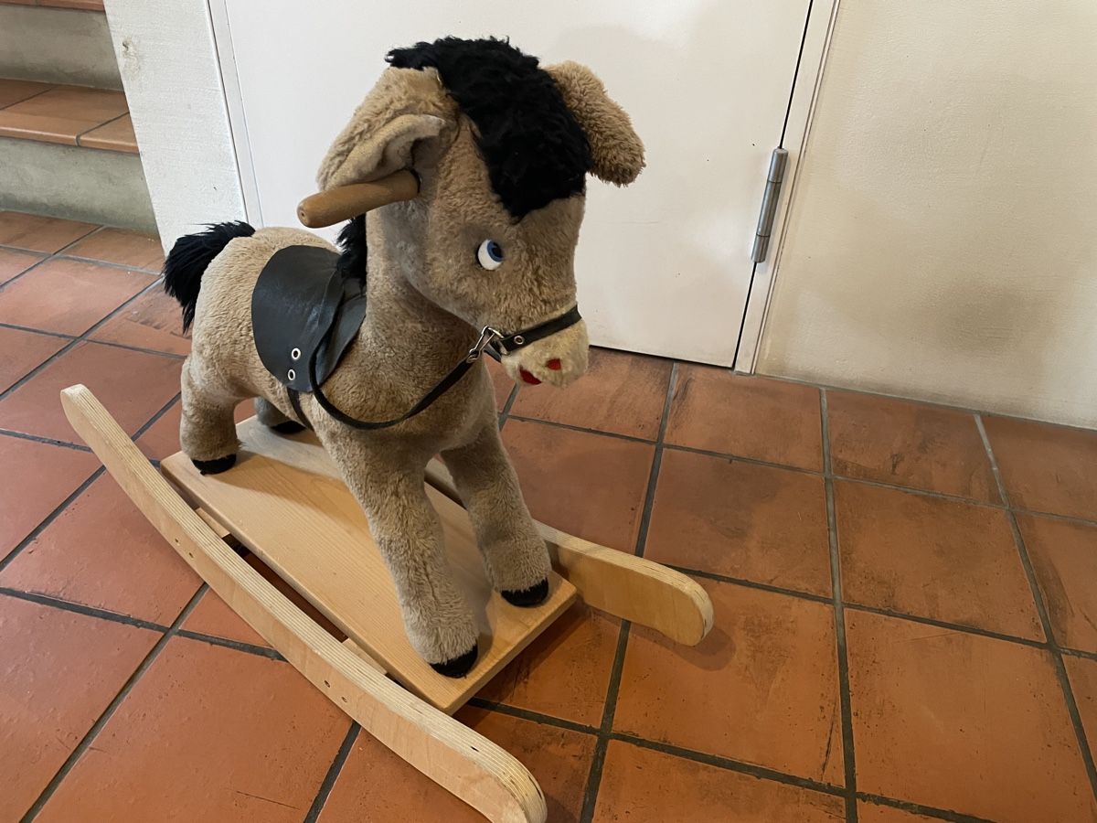 Jouets: Schaukelpferd – D'occasion à Chur par Tobina