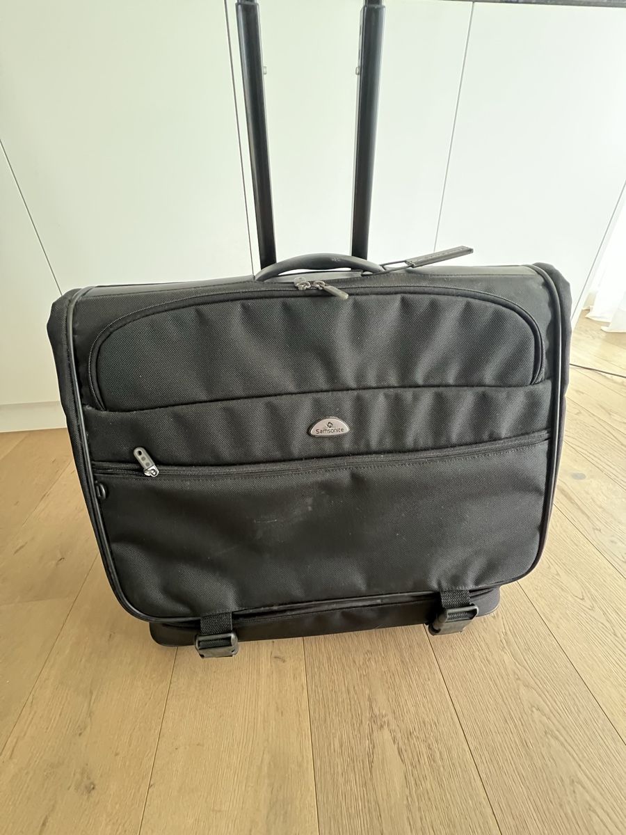 Samsonite Valigie: Samsonite Kleidersack Trolley - Top Zustand! Schwarz – Usato da Winterthur venduto da O2cando2 3