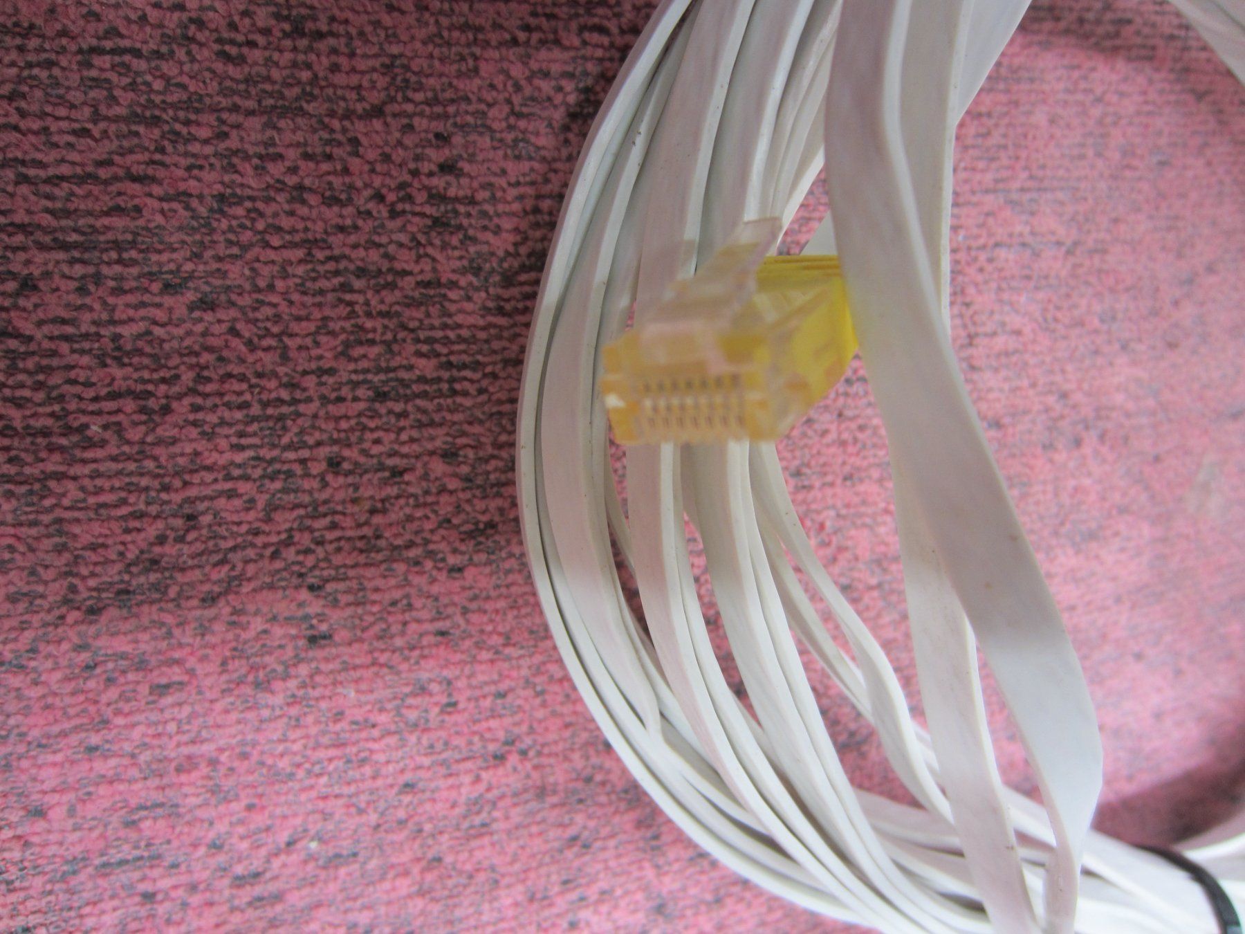 Cavi: Netzwerkkabel, flach, 10 Meter – Usato da Bachenbülach venduto da Fishair 1