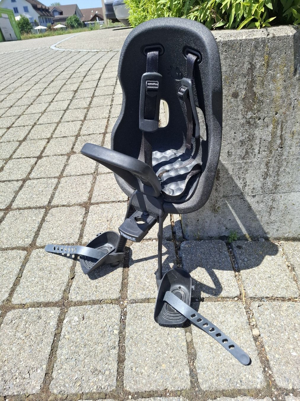 Sièges auto: Thule YEPP NEXXT 2 mini – D'occasion à Ottikon par matze01 1