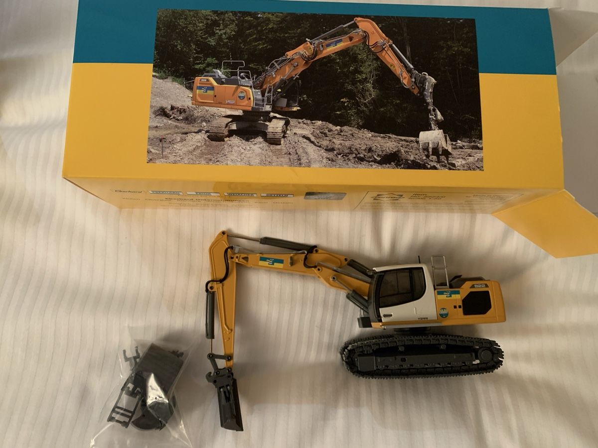 Liebherr Escavatori: Liebherr R 922 V Eberhard NEU! – Nuovo e nell'imballaggio originale da Birmenstorf AG venduto da Fhauri