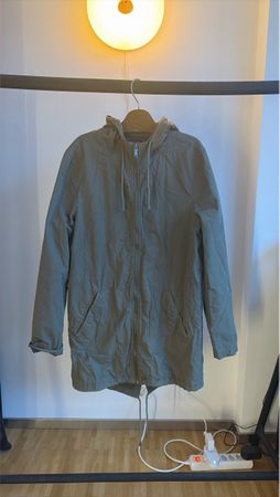 Khaki Übergangsjacke Grösse M - Perfekt für den Frühling
